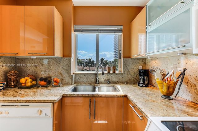 5900 Collins Ave 402, Miami Beach, FL 33140