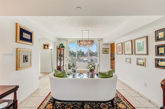 5900 Collins Ave 402, Miami Beach, FL 33140