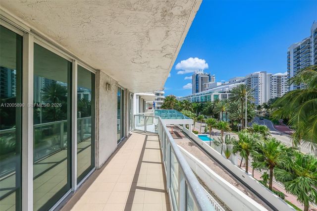 5900 Collins Ave 402, Miami Beach, FL 33140