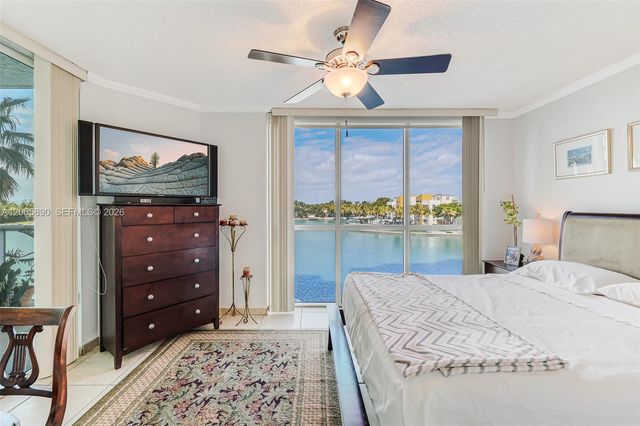 5900 Collins Ave 402, Miami Beach, FL 33140