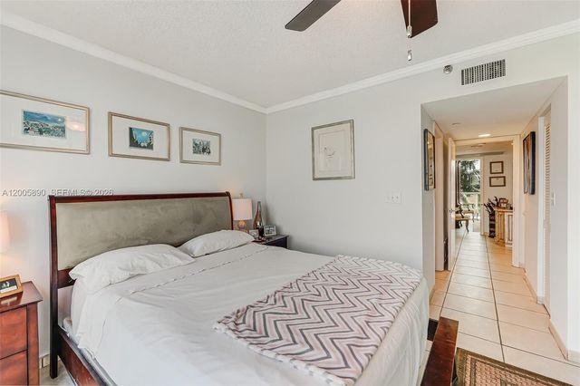 5900 Collins Ave 402, Miami Beach, FL 33140