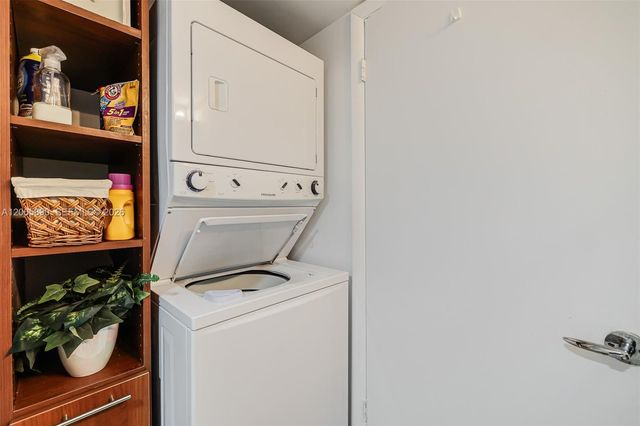 5900 Collins Ave 402, Miami Beach, FL 33140