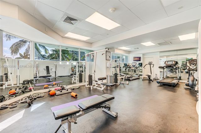 5900 Collins Ave 402, Miami Beach, FL 33140