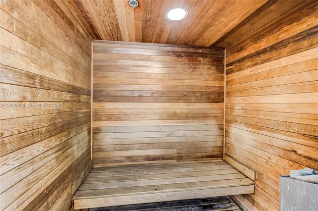 5900 Collins Ave 402, Miami Beach, FL 33140