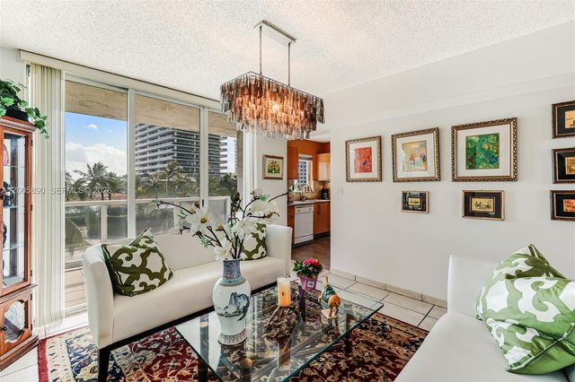 5900 Collins Ave 402, Miami Beach, FL 33140