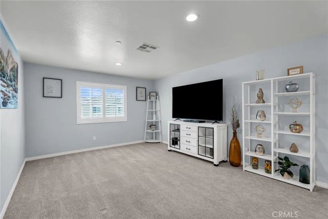 16064 Symphony Lane, Fontana, CA 92336