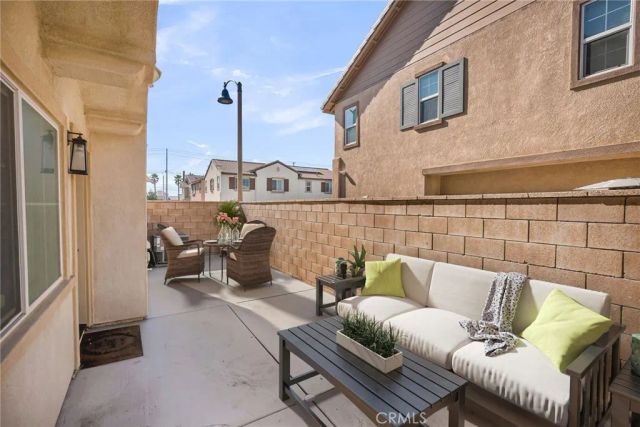 16064 Symphony Lane, Fontana, CA 92336