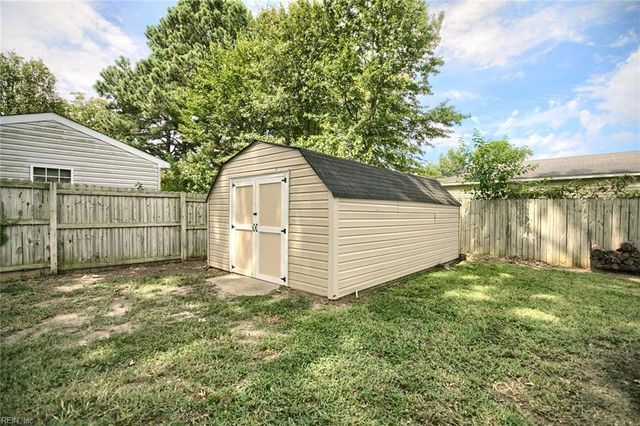 1207 77th ST, Newport News, VA 23605