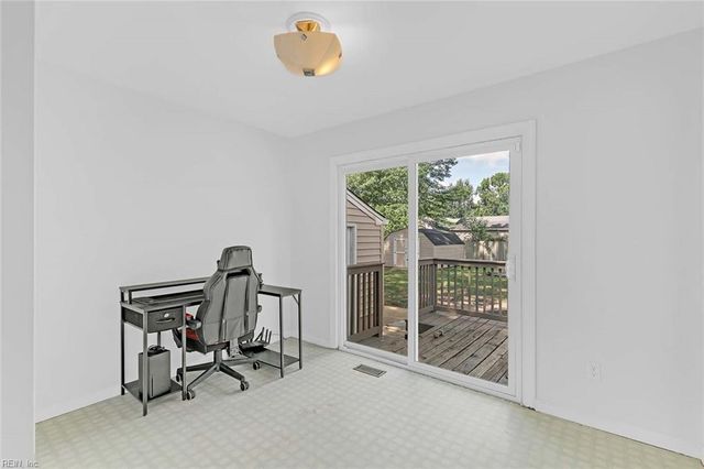 1207 77th ST, Newport News, VA 23605
