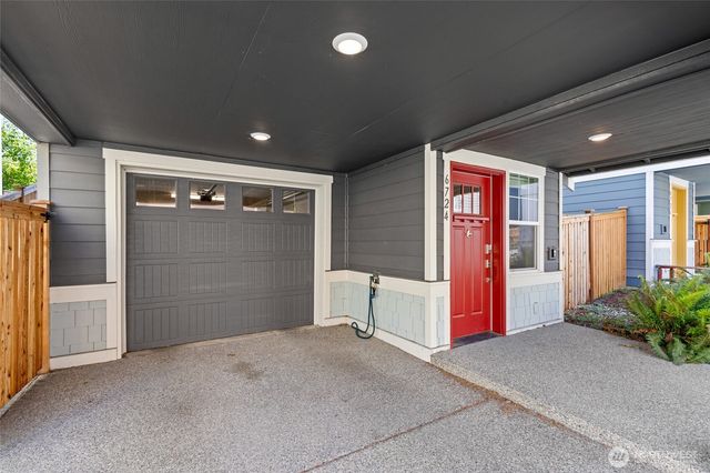 6724 34th Avenue SW, Seattle, WA 98126