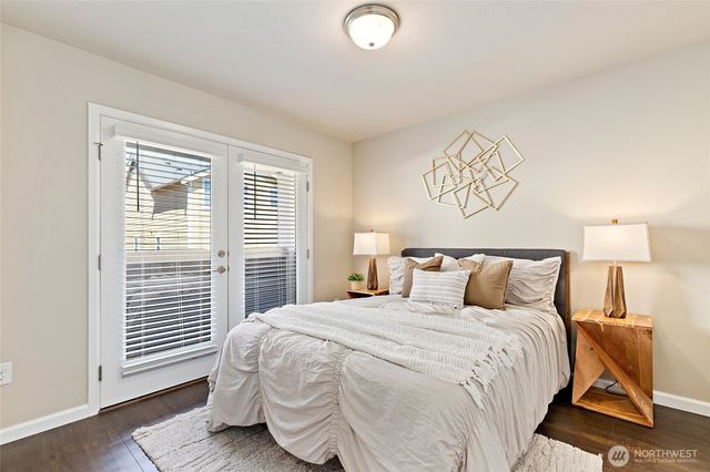6724 34th Avenue SW, Seattle, WA 98126