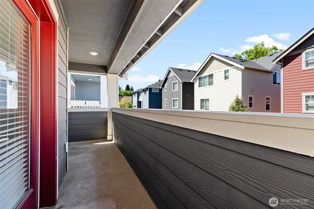 6724 34th Avenue SW, Seattle, WA 98126