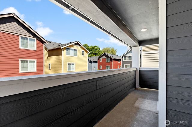 6724 34th Avenue SW, Seattle, WA 98126