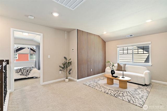 6724 34th Avenue SW, Seattle, WA 98126