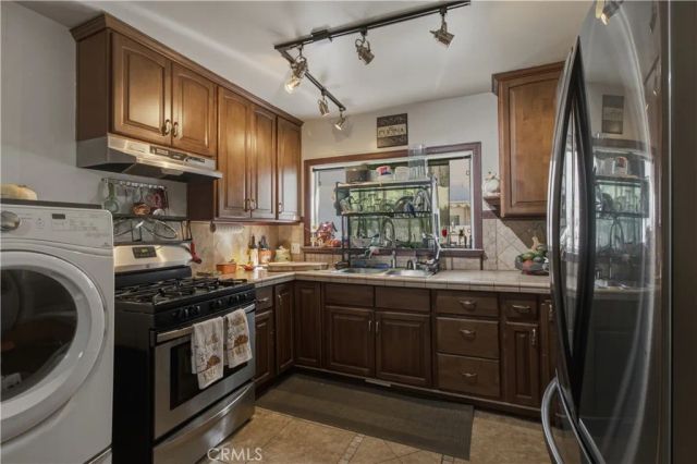 337 N Occidental, Los Angeles, CA 90026