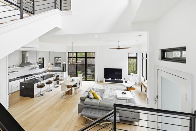 2106 Allwood DR D, Austin, TX 78704