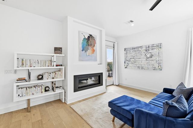 2106 Allwood DR D, Austin, TX 78704