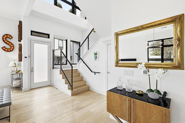 2106 Allwood DR D, Austin, TX 78704