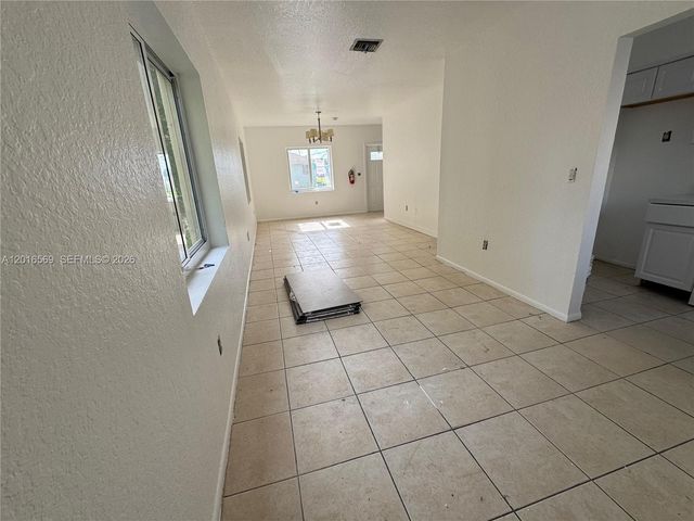 8301 NW 5th Ave 8301, Miami, FL 33150