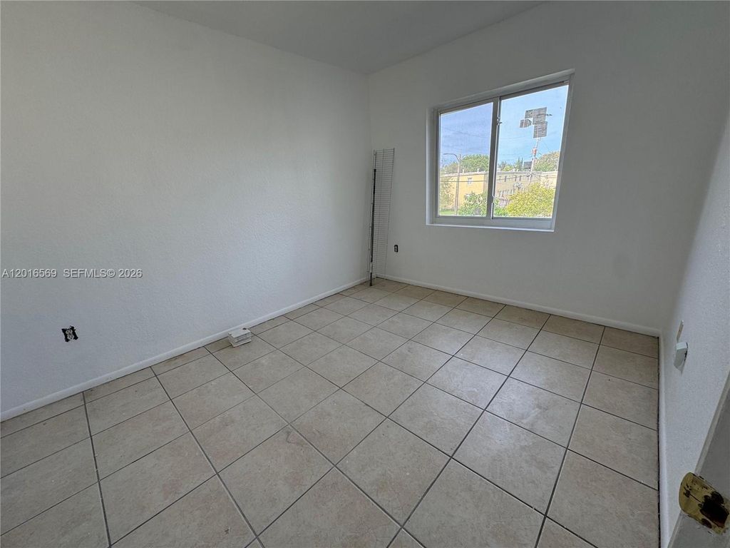 8301 NW 5th Ave 8301, Miami, FL 33150