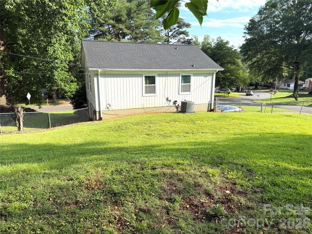 5662 Coulee Place, Charlotte, NC 28217