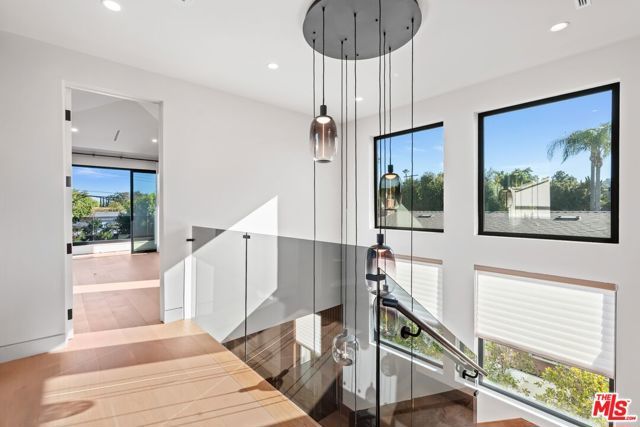 4708 Noble Avenue, Sherman Oaks, CA 91403