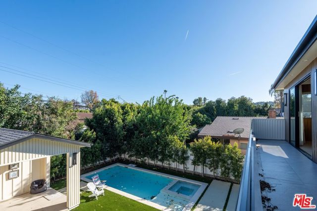 4708 Noble Avenue, Sherman Oaks, CA 91403