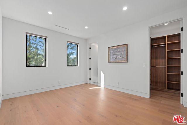 4708 Noble Avenue, Sherman Oaks, CA 91403