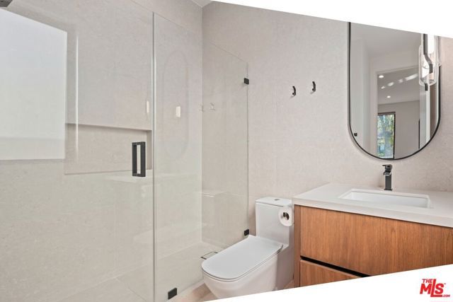 4708 Noble Avenue, Sherman Oaks, CA 91403