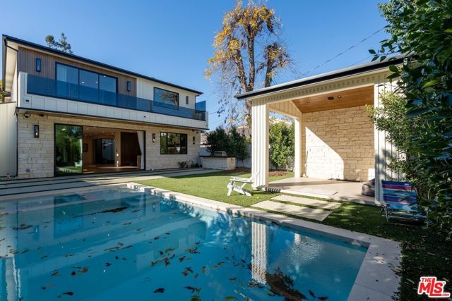 4708 Noble Avenue, Sherman Oaks, CA 91403