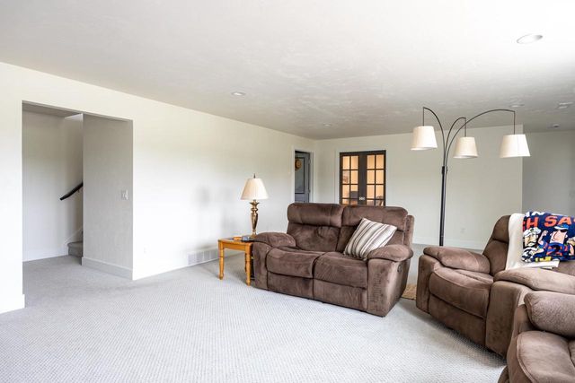 1712 ADDIE PARKWAY, Oshkosh, WI 54904