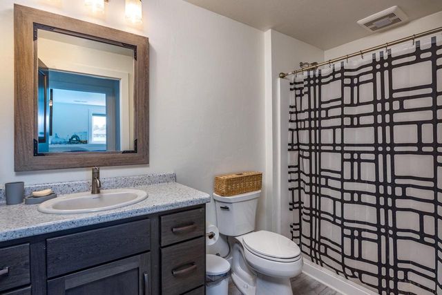 1712 ADDIE PARKWAY, Oshkosh, WI 54904