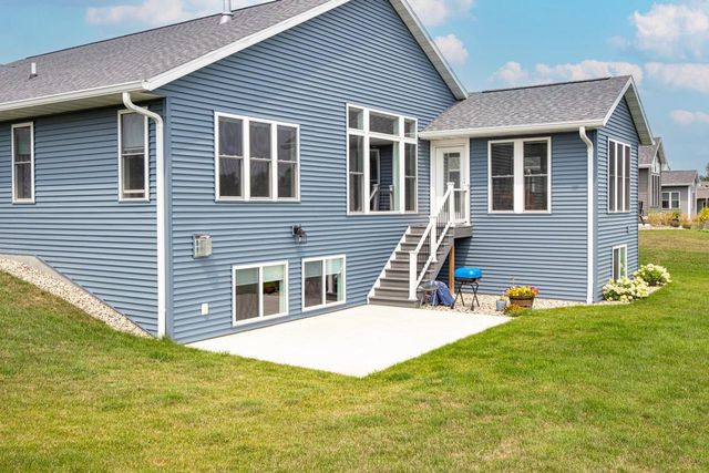 1712 ADDIE PARKWAY, Oshkosh, WI 54904