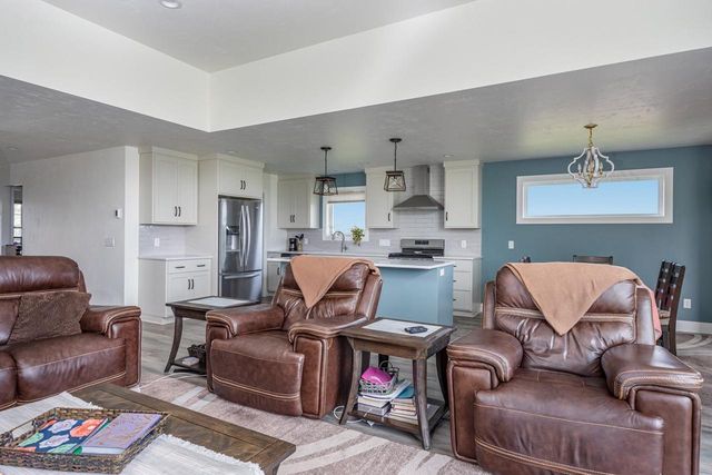 1712 ADDIE PARKWAY, Oshkosh, WI 54904