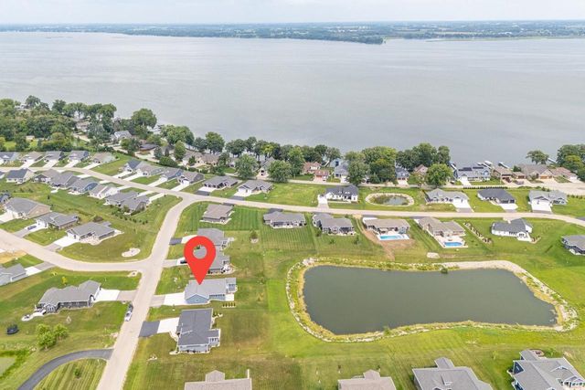 1712 ADDIE PARKWAY, Oshkosh, WI 54904