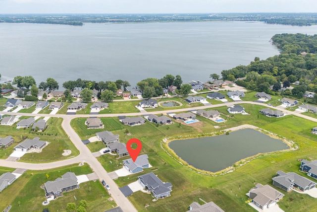 1712 ADDIE PARKWAY, Oshkosh, WI 54904