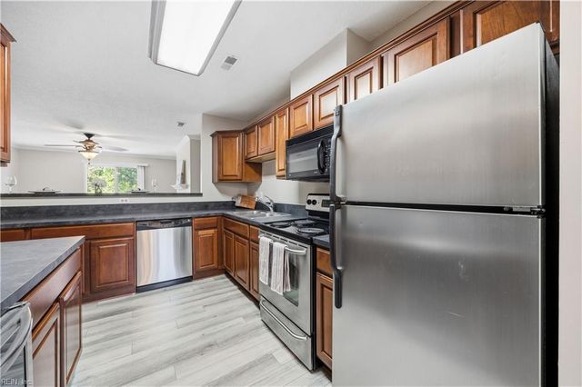 207 Westover Ave Apt 202, Norfolk, VA 23507