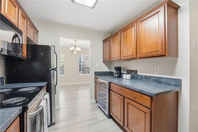 207 Westover Ave Apt 202, Norfolk, VA 23507
