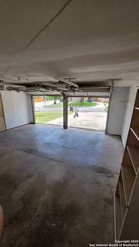 2202 ORANGE BLOSSOM ST, San Antonio, TX 78247