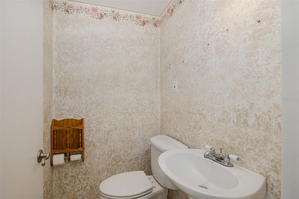 Image 14 of property listing at 10328 HOLLY DRIVE, Port Richey, FL 34668