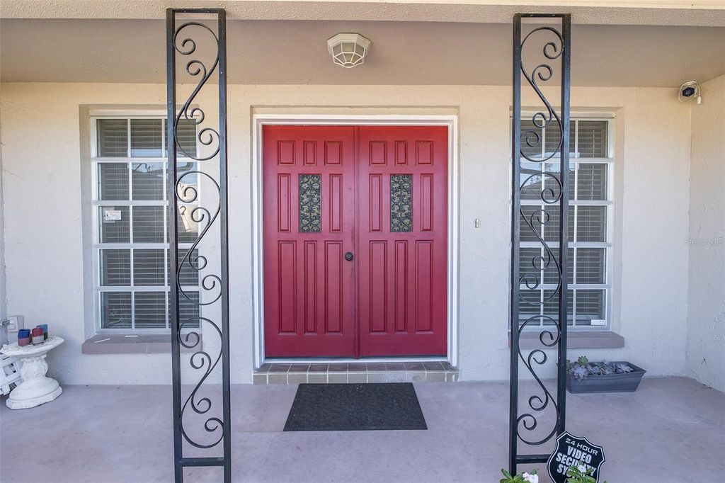Image 3 of property listing at 10328 HOLLY DRIVE, Port Richey, FL 34668