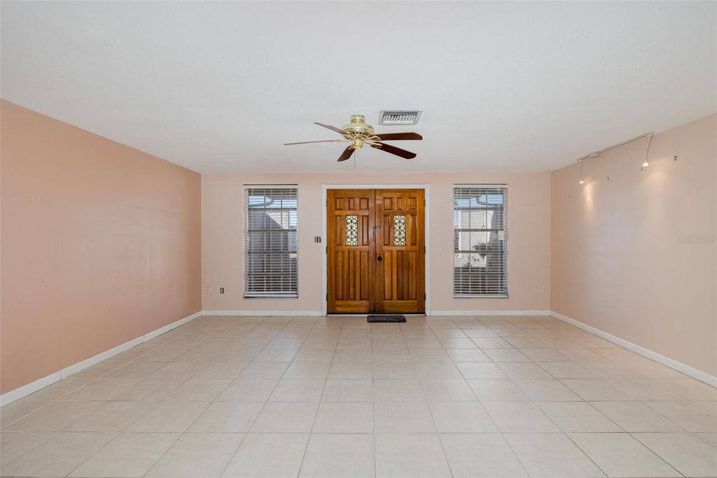 Image 4 of property listing at 10328 HOLLY DRIVE, Port Richey, FL 34668