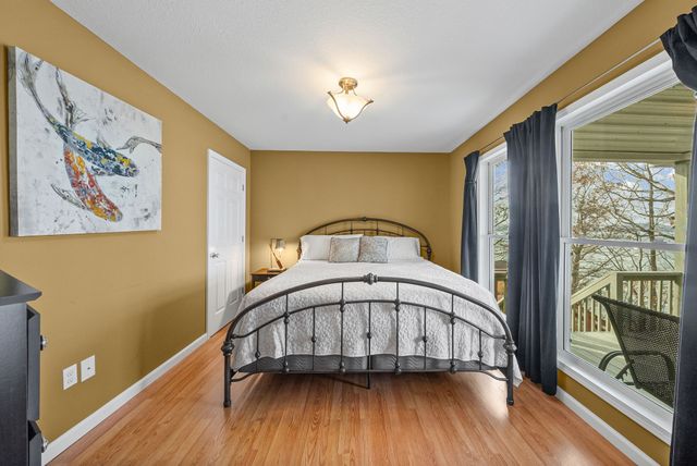 359 Riverview Dr, Dover, TN 37058