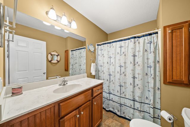 359 Riverview Dr, Dover, TN 37058