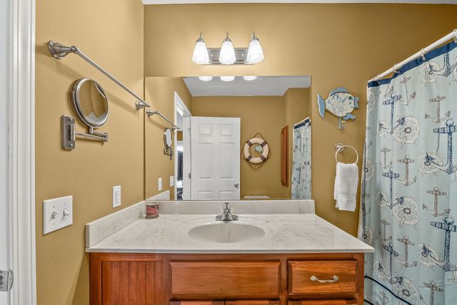 359 Riverview Dr, Dover, TN 37058