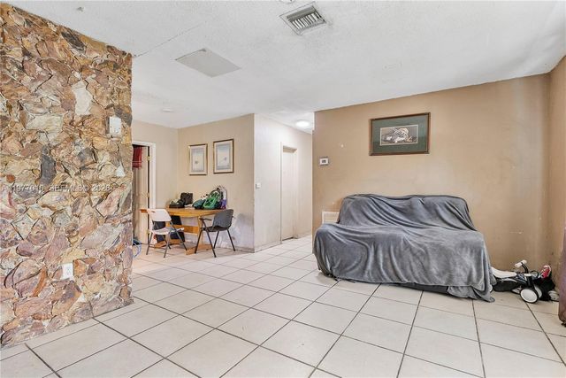 800 NW 33rd Avenue, Lauderhill, FL 33311