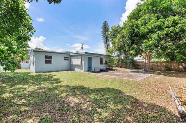 800 NW 33rd Avenue, Lauderhill, FL 33311