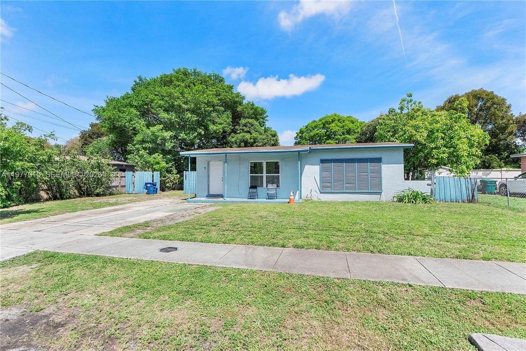 800 NW 33rd Avenue, Lauderhill, FL 33311