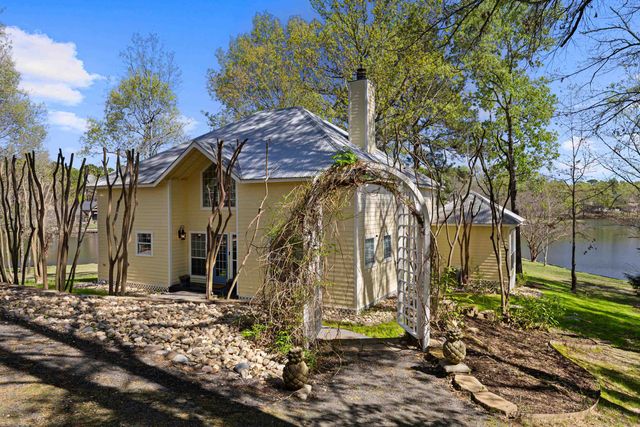 103 Pennys Path, Beckville, TX 75631