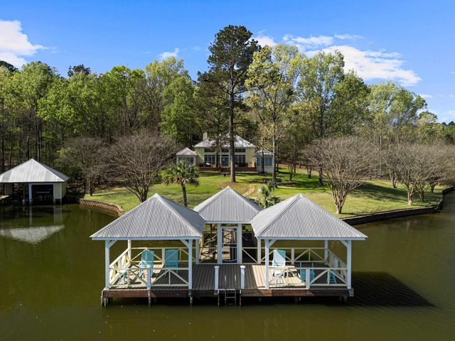 103 Pennys Path, Beckville, TX 75631